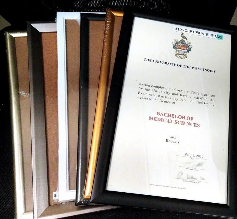 UWI CERTIFICATE FRAME